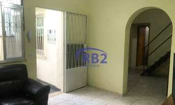 Imagem 3: Casa duplex com 4 quatros e suíte