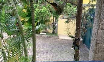 Imagem 5: Casa de condomínio para aluguel tem 320 metros quadrados com 4 quartos