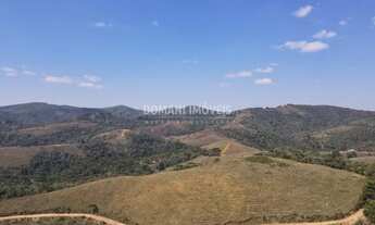 Imagem 3: Ampla Área de Terreno à Venda na Região do Parque do Ferradura - Campos do Jordão/SP