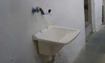 Imagem 4: Aluga se Kitnet 450 com água