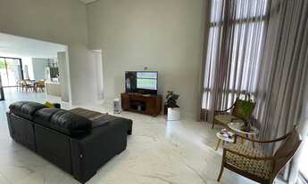 Imagem 2: Casa de Condomínio com 3 Quartos e 4 banheiros à Venda, 1000 m² por R$ 1.980.000 no Vereda