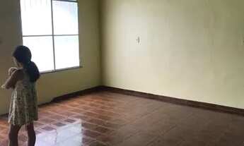 Imagem 3: Alugo casa na frente com kitnet atras na cidade nova prox parada, padaria, supermercado