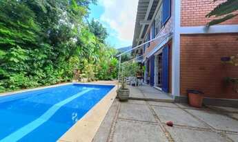 Imagem: Casa à venda, 4 quartos, 2 suítes, 5 vagas