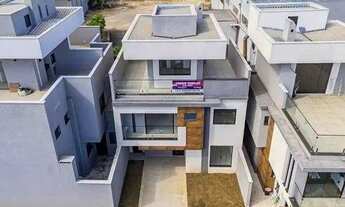 Imagem 2: Sobrado Triplex com 3 dormitórios à venda, 139 m² no Fanny - Curitiba/PR