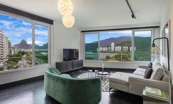 Imagem 3: Spacious 3-Bedroom Apartment with Stunning Lagoon View