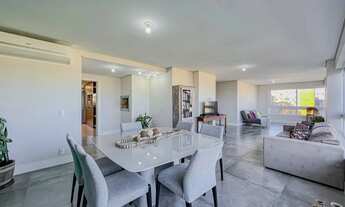 Imagem 2: ALUGO OU VENDO apto com 3 suites no bairro Rio Branco - Porto Alegre - RS