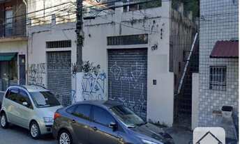 Imagem: Terreno em aclive na vila gomes