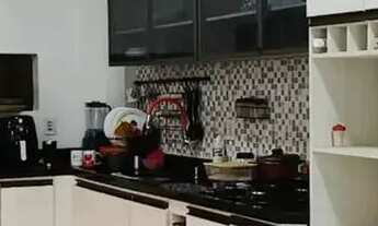 Imagem 3: Sobrado para venda possui 140 metros quadrados com 3 quartos em Flores - Manaus - AM