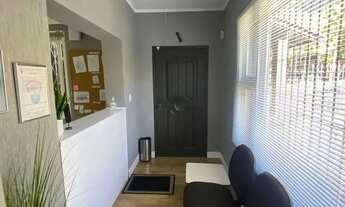 Imagem 3: Imóvel para aluguel possui 250 metros quadrados com 3 quartos em Petrópolis - Porto Alegre