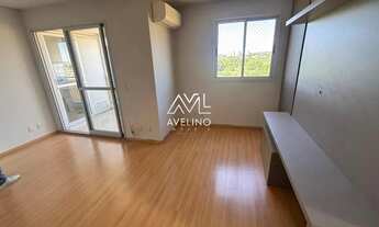 Imagem 5: Apartamento no Torre de Espana com suíte, sacada em andar alto e nascente