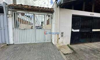 Imagem: Casa com 3 quartos para alugar - Chácaras