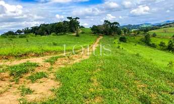 Imagem 7: LOTES EM ATIBAIA COM GUIAS E SARJETAS