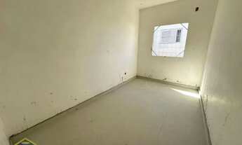 Imagem 3: Sobrado de Condomínio - Possível Individualização!! Quietude!!