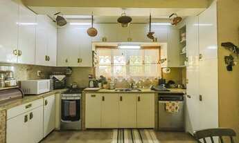 Imagem 7: CASA NO MENINO DEUS COM 3 DORMITÓRIOS E 5 VAGAS!!!