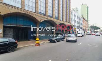 Imagem: Predio na rua mais iconica de Sao Paulo