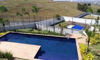 Imagem 3: Casa de condomínio para venda possui 440 metros quadrados com 4 quartos