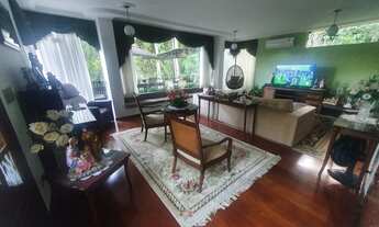 Imagem: Casa em condomínio de 300m² com 4 dormitórios