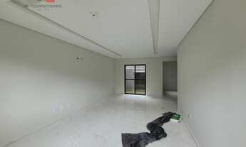 Imagem 3: Sobrado para Venda em Curitiba, Uberaba, 3 dormitórios, 1 suíte, 3 banheiros, 1 vaga