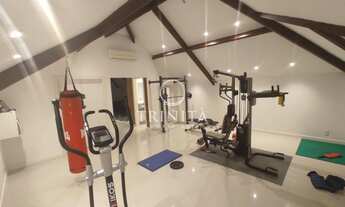 Imagem 7: Casa de condomínio para venda tem 605 metros quadrados com 5 quartos