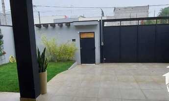 Imagem: Casa de alto padrão na Village Lorena a