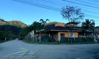 Imagem 2: Ubatuba, Ubatuba Country - casa com 03 suítes, espaço gourmet na área de lazer