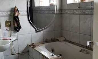 Imagem 5: Sobrado para venda Residencial e Comercial, possui 256 m² com 4 quartos