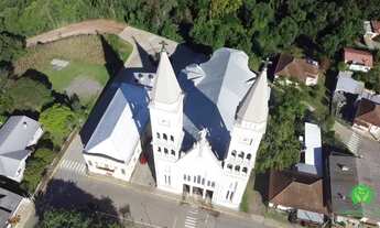 Imagem 7: Oportunidade de Investimento!!! Casarão com porão de construção sólida, estilo colonial