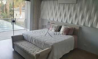 Imagem 2: Casa de condomínio para aluguel tem 740 metros quadrados com 5 quartos