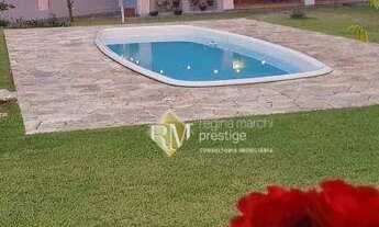 Imagem 4: Lindíssima casa toda avarandada, estilo chácara, disponível para venda no Condomínio Zulei