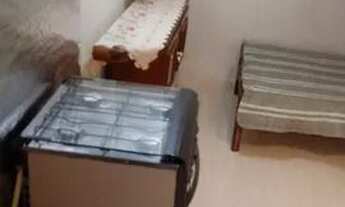 Imagem 2: Aluga se kitnetes / quitinete para homens solteiros