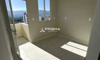 Imagem 2: Apartamento 1 Dormitório, boa posição solar Cozinha com geladeira, Cooktop, Sacada, ban