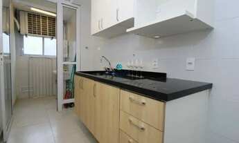 Imagem 7: Apartamento Loft de 53m² à Venda na Consolação - 1 Banheiro, Sala e Varanda Envidraçada e