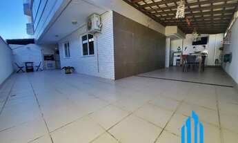 Imagem 3: Alto Padrão de 3 Quartos e 2 vagas, com enorme área lateral na da Praia do Morro