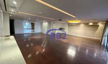 Imagem 2: Apartamento com 360 m2 com 4 quartos, 3 suites e 2 vagas