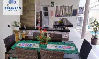 Imagem: LINDA CASA COM PISCINA À VENDA NO BAIRRO