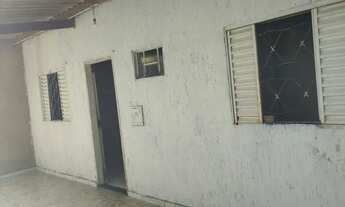 Imagem 2: Casa de fundos 2qts