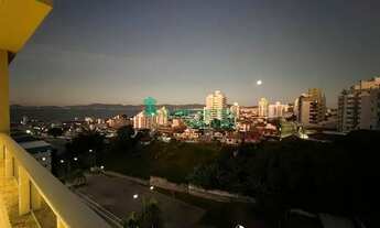 Imagem: Apartamento à venda no bairro Barreiros