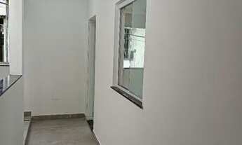 Imagem 4: Casa em rua pública