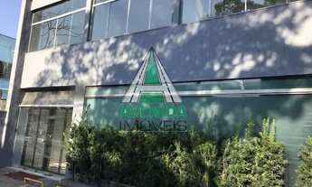 Imagem 2: Sobrado para aluguel possui 368 metros quadrados com 4 quartos