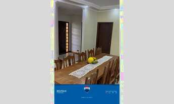 Imagem 2: Casa para venda em Jardim Santa Eliza de 260.19m² com 4 Quartos, 1 Suite e 2 Garagens