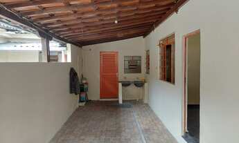 Imagem 3: Casa com 2 Quartos , 1 banheiro e varanda para Alugar, por R$ 700/Mês