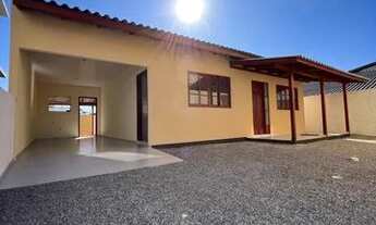 Imagem: Casa com 3 dormitórios, garagem coberta