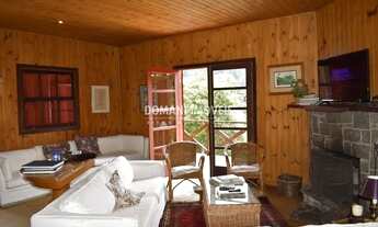 Imagem 7: Casa Espetacular à Venda na Região de Capivari - Campos do Jordão/SP