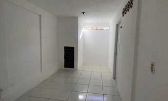 Imagem 6: Aluga um apartamento no chão!