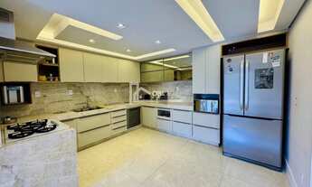 Imagem 5: Casa a Venda no Bairro Santa Amélia com 4 Quartos, sendo 3 Suítes, Piscina e Sauna