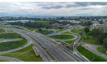 Imagem 7: Espaço Logístico Premium: Galpão de Alto Desempenho para Terminal de Cargas