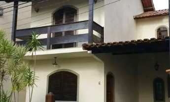 Imagem 3: Casa duplex á venda no Condomínio Soares Caetano - Centro - Maricá/RJ