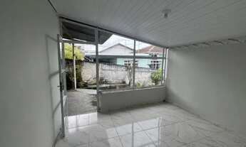 Imagem: Casa de 1 quarto em terreno compartilhado