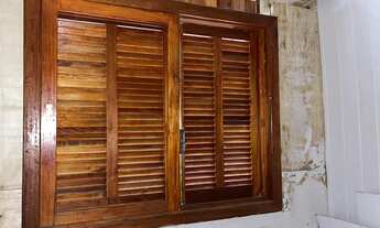 Imagem: Vendo 2 Portas internas semi novas e uma