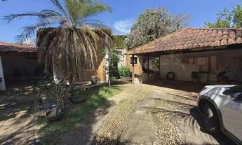 Imagem: Casa com 5 Quartos para venda na Quadra